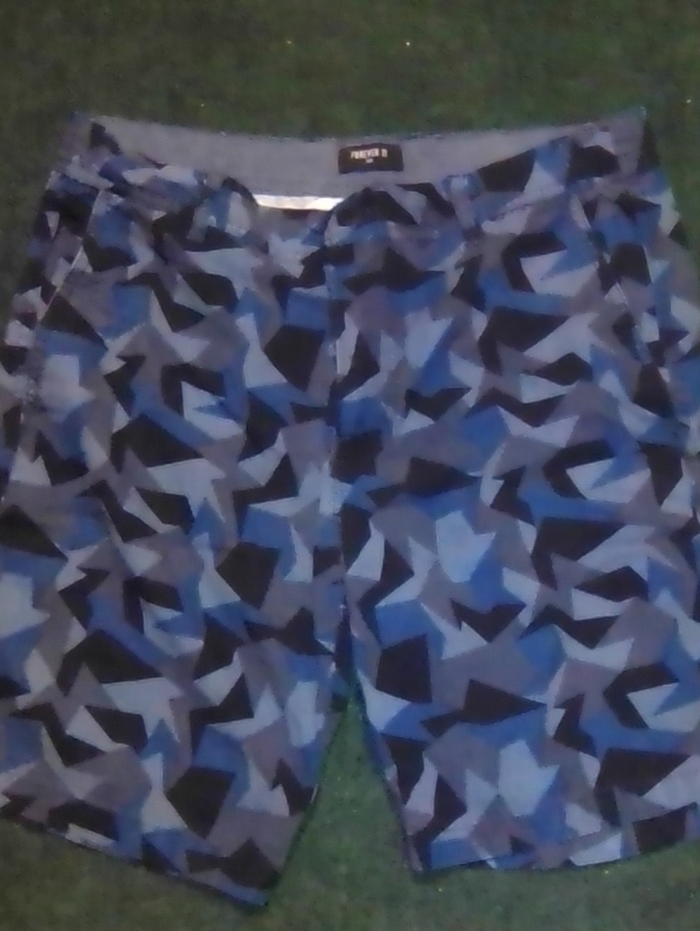 Forever 21 Men’s Blue and Gray Abstract Swim Trunks